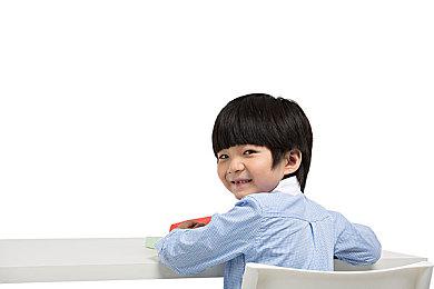 《魔咒之地》被ESRB评为成人级：血腥暴力 有微交易